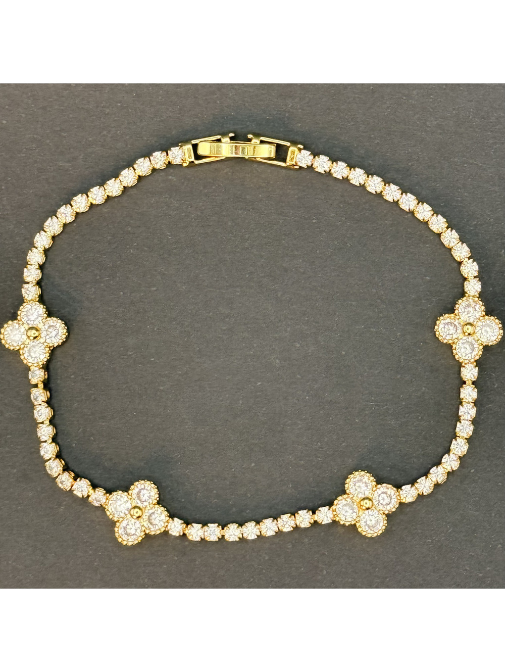 candy+clover Gold clear clover station bracelet